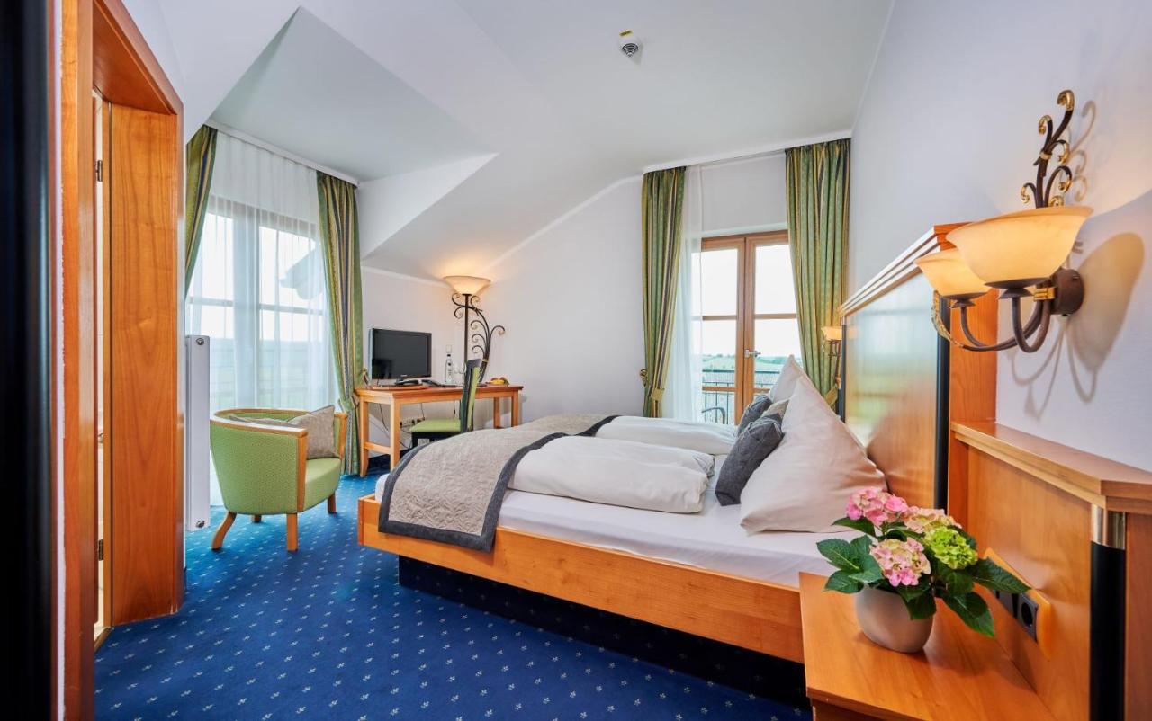 Landhotel Schneider Риденбург Екстериор снимка